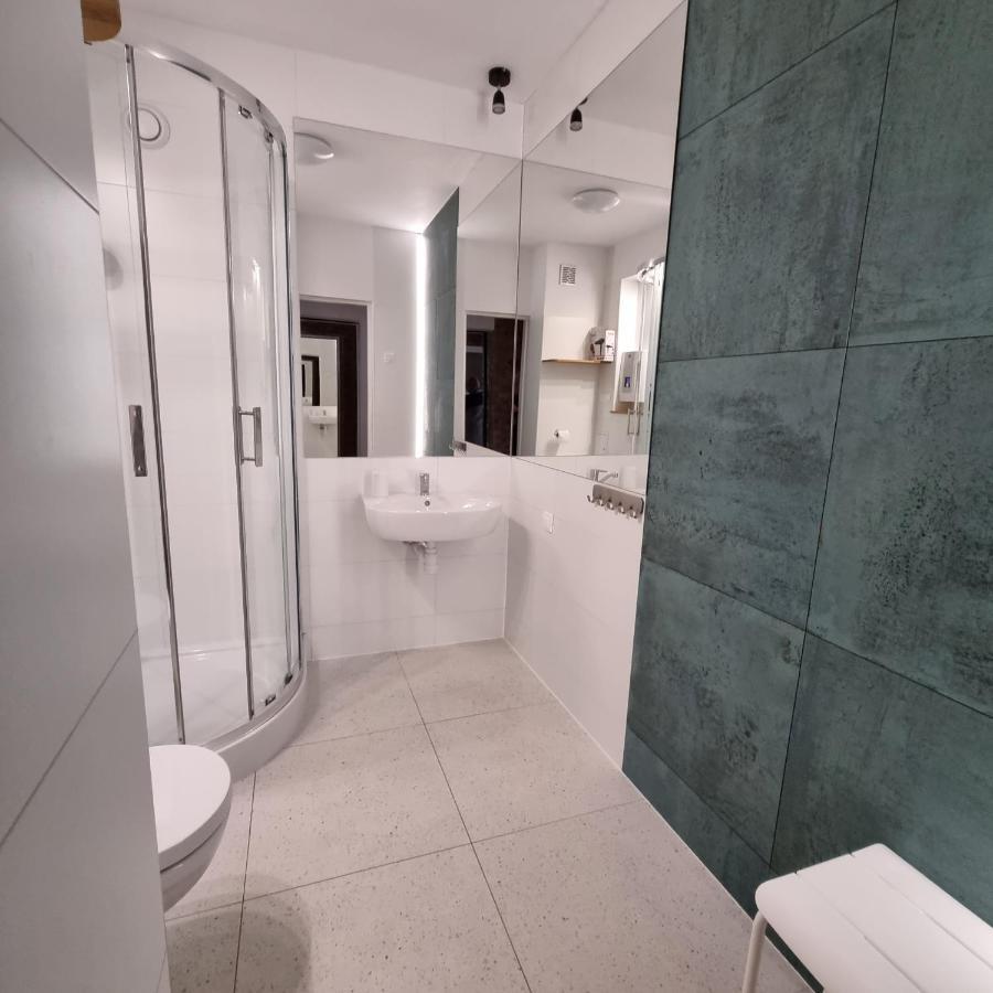 Pokoje I Apartamenty Przy Sosnowej Poddąbie Exterior foto