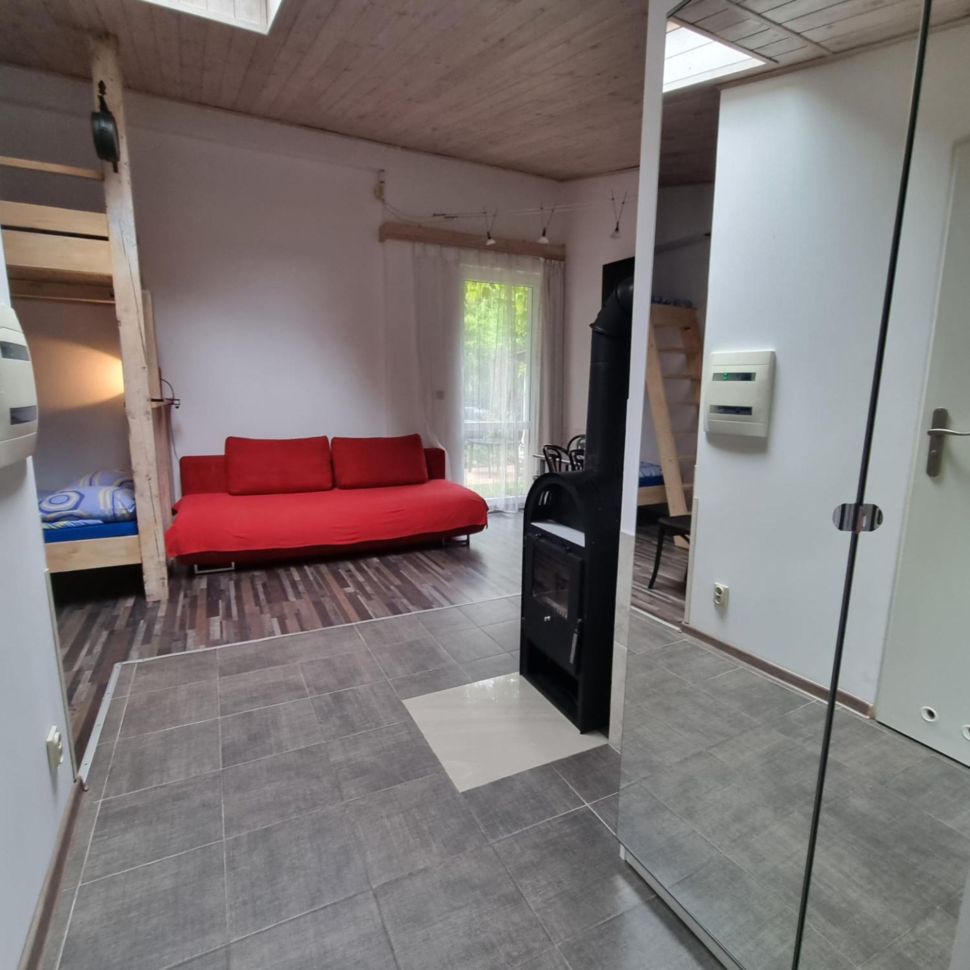 Pokoje I Apartamenty Przy Sosnowej Poddąbie Exterior foto