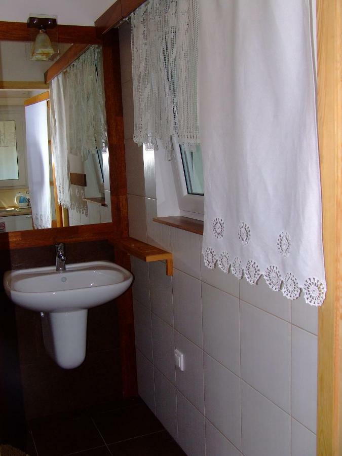 Pokoje I Apartamenty Przy Sosnowej Poddąbie Exterior foto